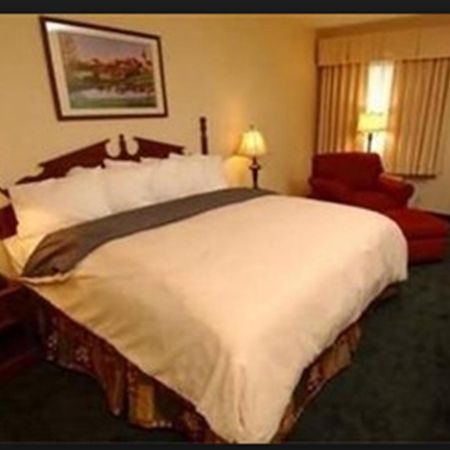 Baymont By Wyndham Sanford Hotel Екстериор снимка